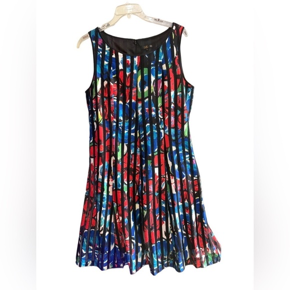 ile new york Dresses & Skirts - Sleeveless Floral A-line Dress Size 16
